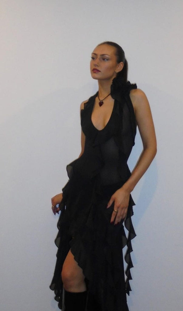 PLUNGING NECKLINE RUFFLE DRESS IN BLACK styleofcb 