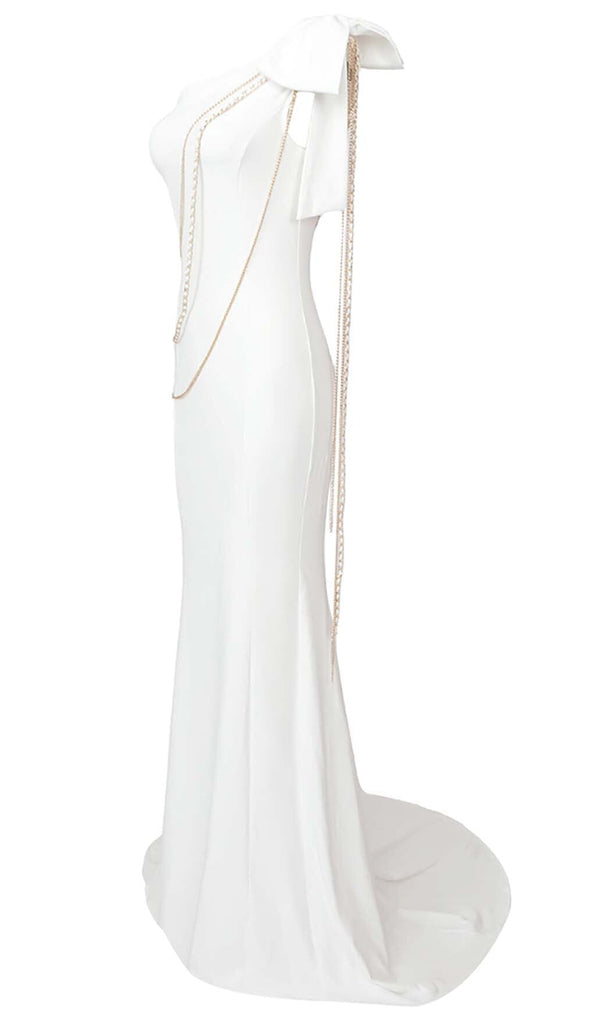 ASYMMETRIC CHAIN MAXI DRESS IN SNOWY DRESS OH CICI 