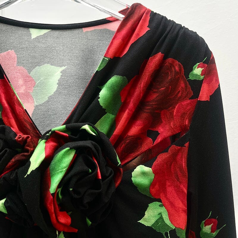 FLORAL-PRINT CROP TOP IN BLACK DRESS STYLE OF CB 